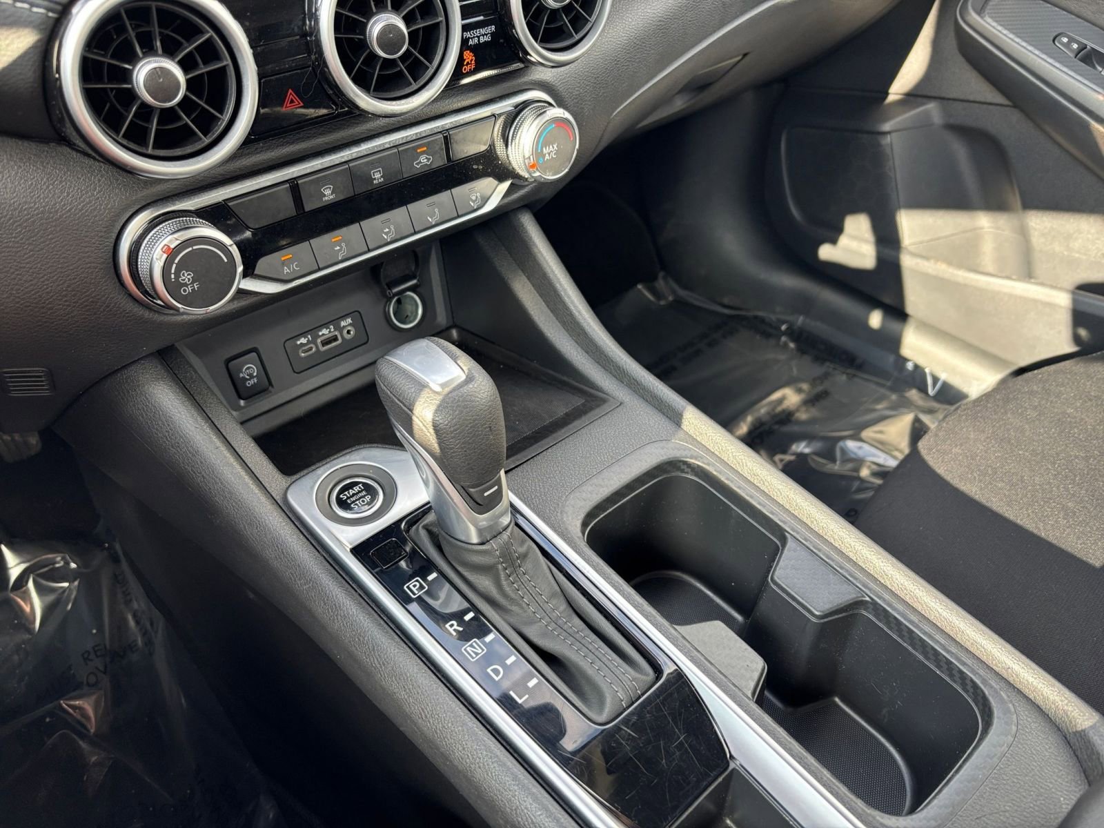 Used 2025 Nissan Sentra SV image 39