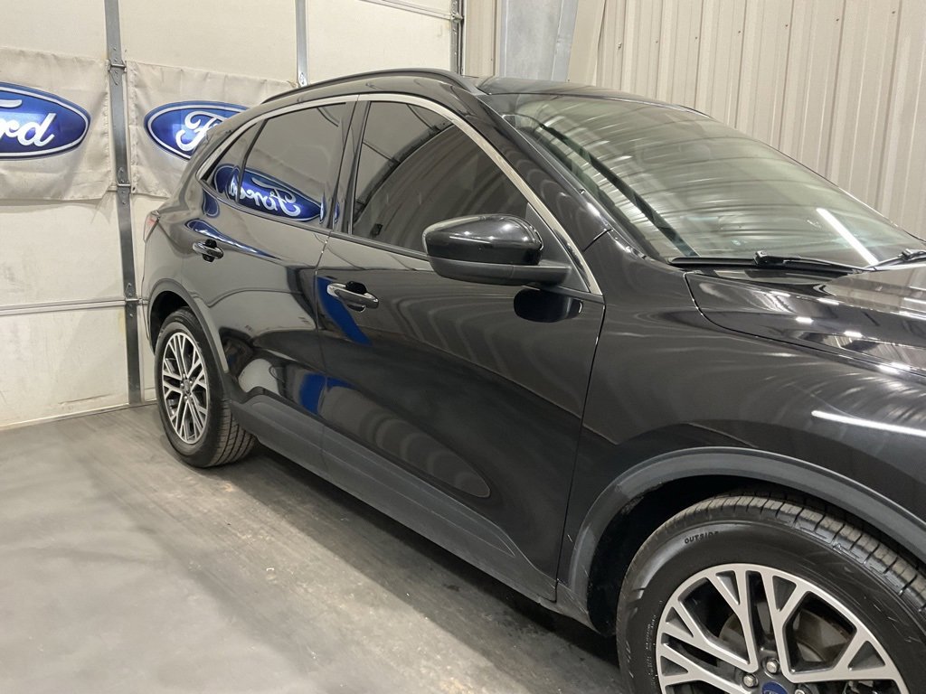 Used 2020 Ford Escape SEL image 4