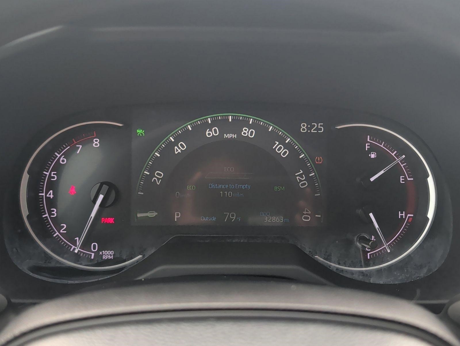 Used 2024 Toyota RAV4 XLE FWD image 16