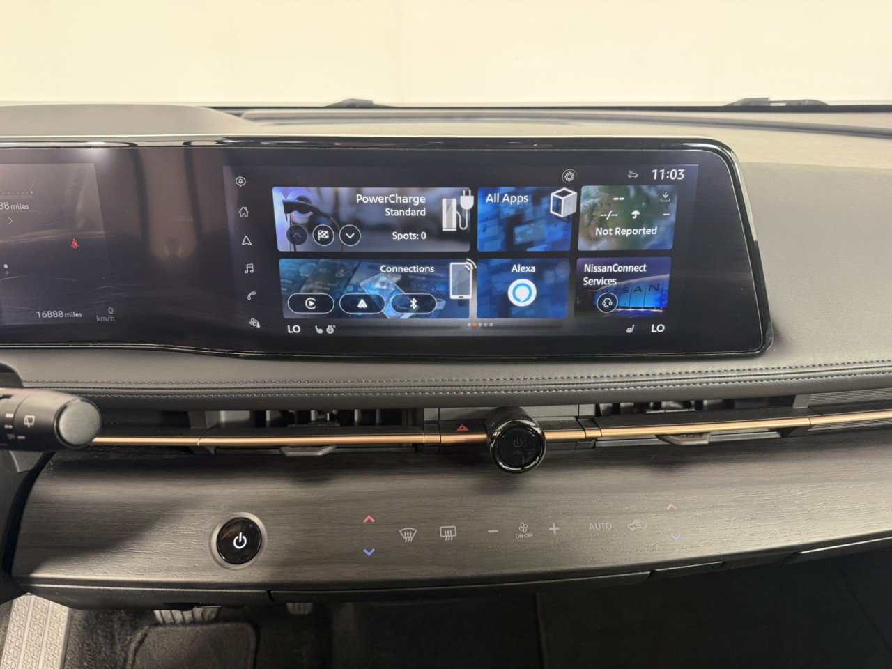 Used 2023 Nissan Ariya FWD image 20