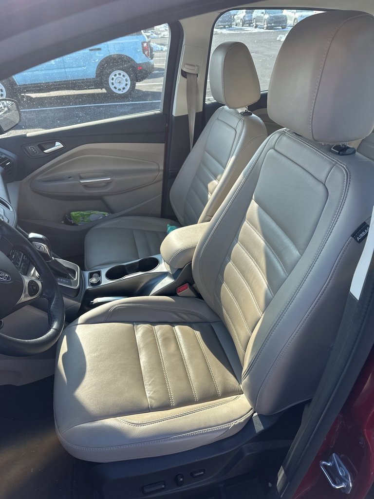 Used 2017 Ford C-MAX Energi SE w/ Equipment Group 402A image 6