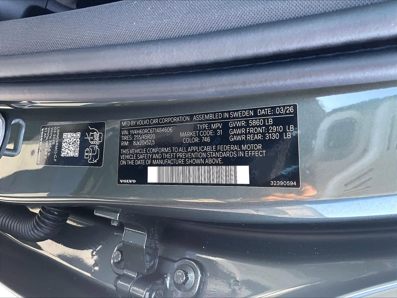 New 2026 Volvo XC60 T8 Plus w/ Climate Package AWD/4WD image 35