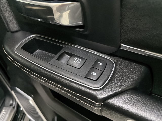 Used 2019 RAM 3500 Laramie w/ Black Appearance Package AWD/4WD image 39