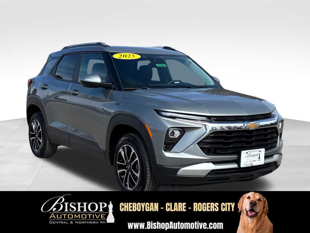 Used 2025 Chevrolet TrailBlazer LT AWD/4WD image 14