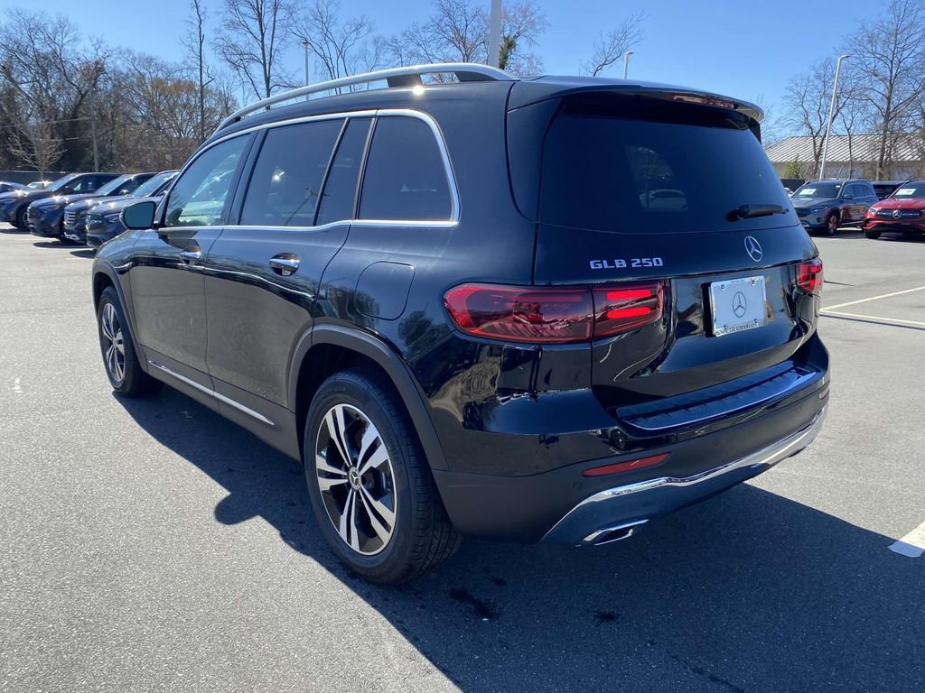 Certified 2025 Mercedes-Benz GLB 250 image 7