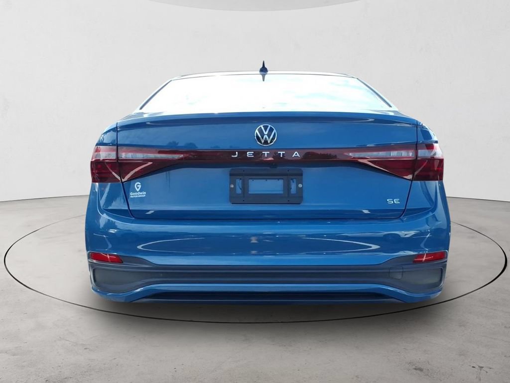 Used 2025 Volkswagen Jetta SE FWD image 6