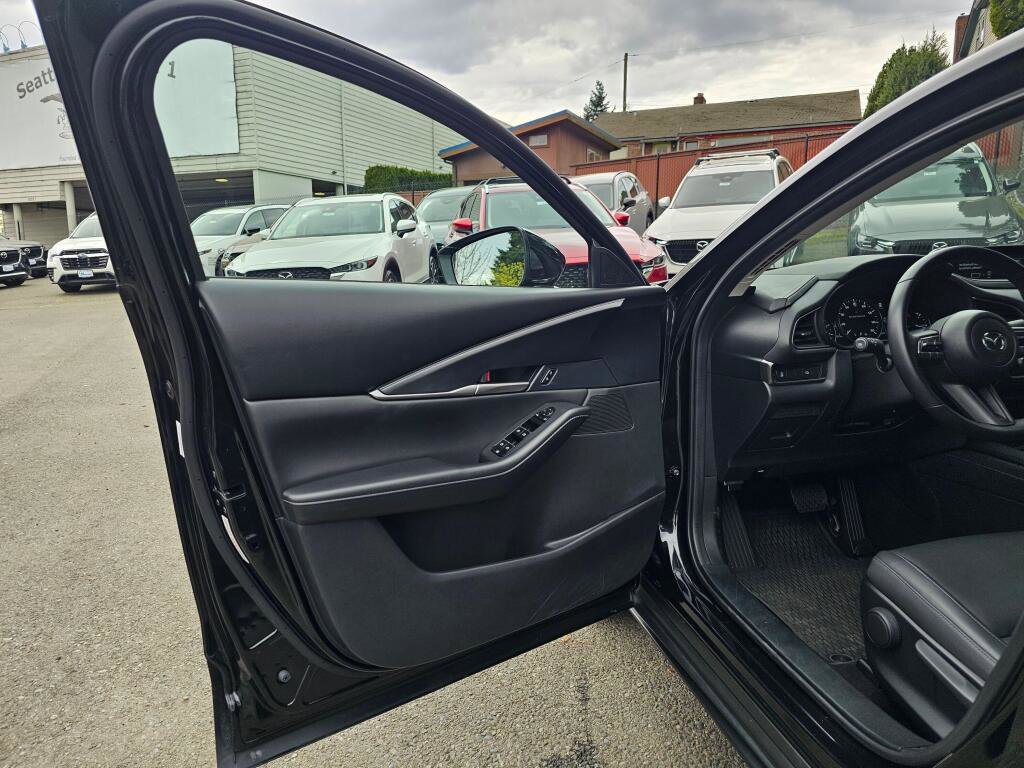 Certified 2023 MAZDA CX-30 AWD 2.5 S w/ Select Package image 19