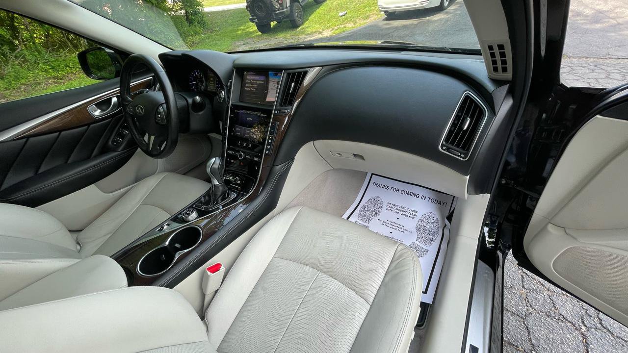 Used 2015 INFINITI Q50 Premium w/ Technology Package AWD/4WD image 27