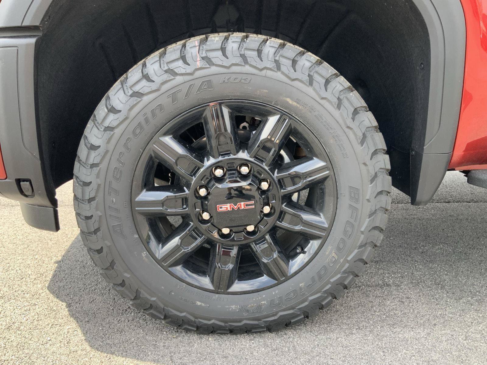 New 2026 GMC Sierra 3500 AT4 w/ AT4 Premium Plus Package AWD/4WD image 22