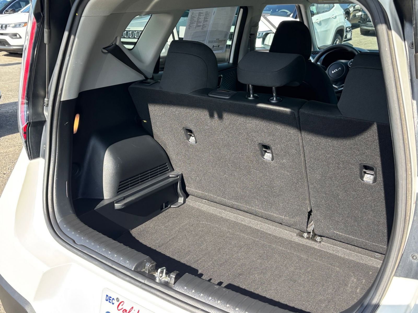 Used 2025 Kia Soul LX w/ LX Technology Package FWD image 29