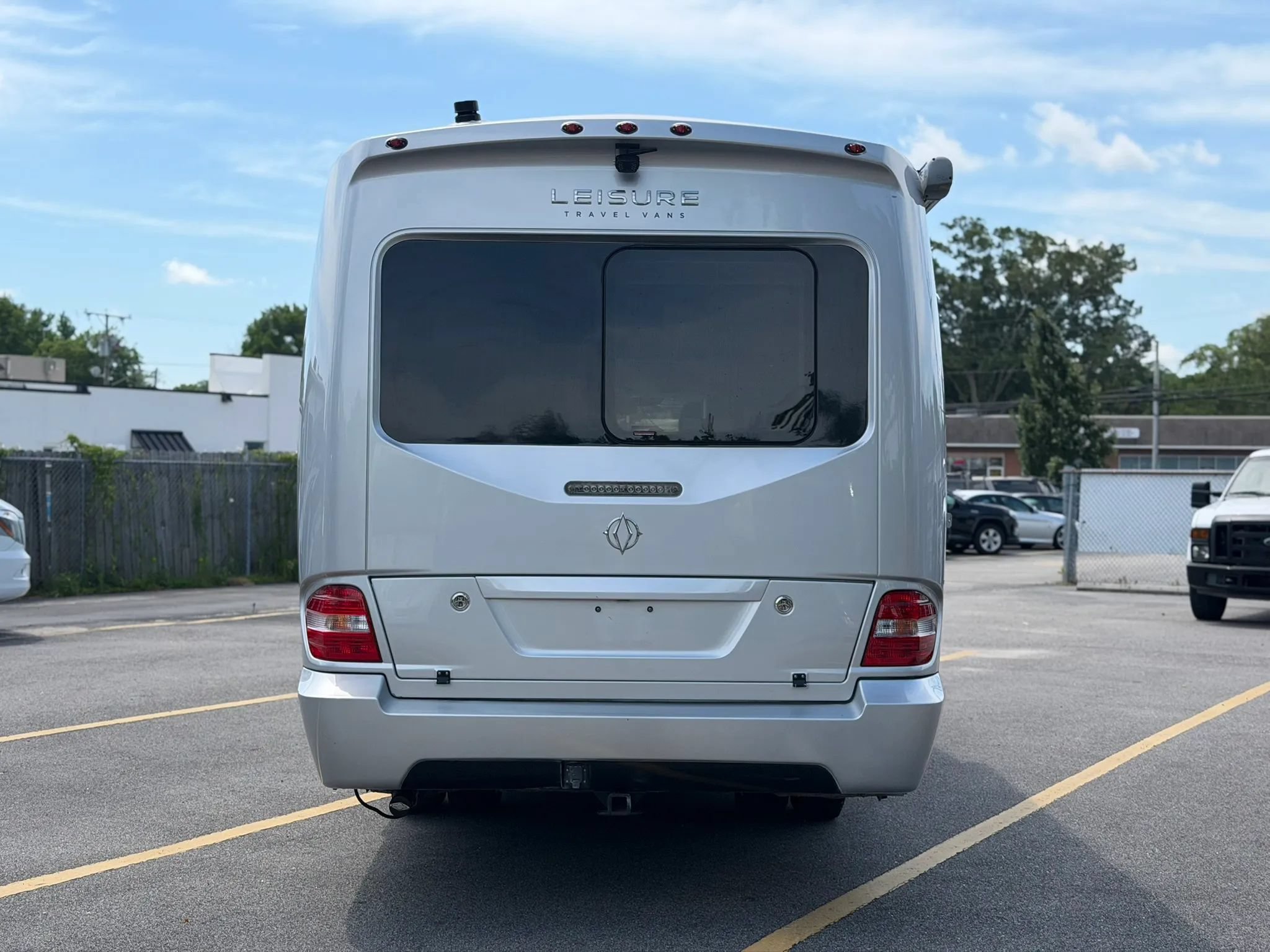 Used 2015 Mercedes-Benz Sprinter 3500 image 4