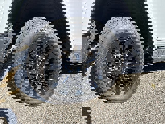 Used 2024 Jeep Wrangler Unlimited Sahara image 16