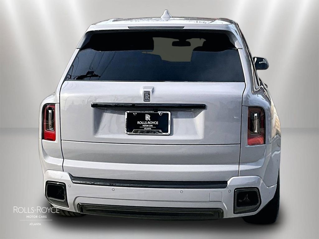 New 2026 Rolls-Royce Cullinan Black Badge image 4