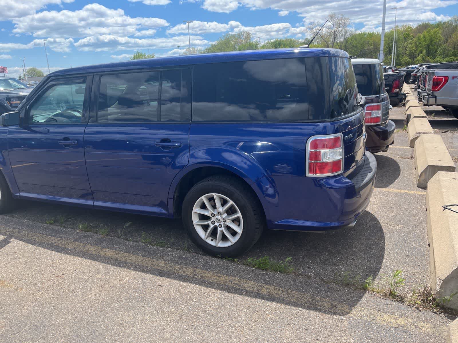 Used 2013 Ford Flex SE FWD image 9