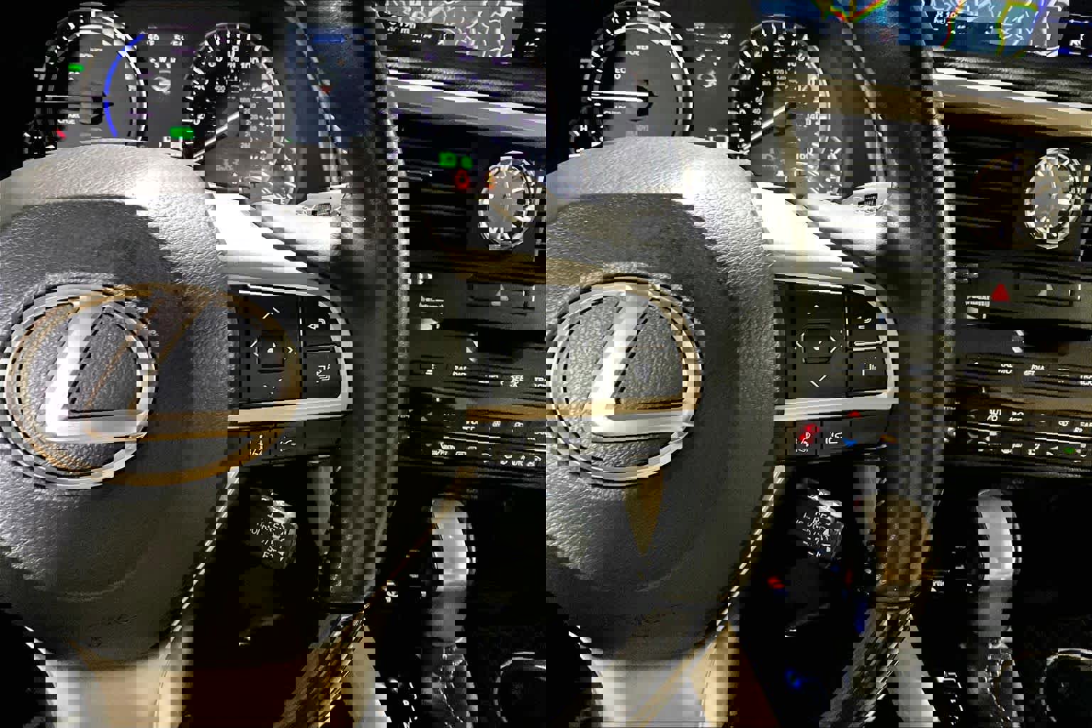 Used 2022 Lexus RX 450hL Luxury w/ Cold Area Package (CT) image 45