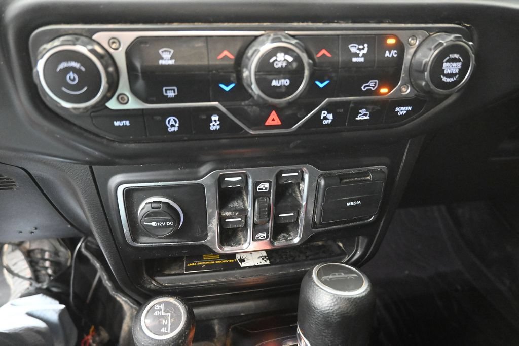 Used 2021 Jeep Gladiator Sport AWD/4WD image 28