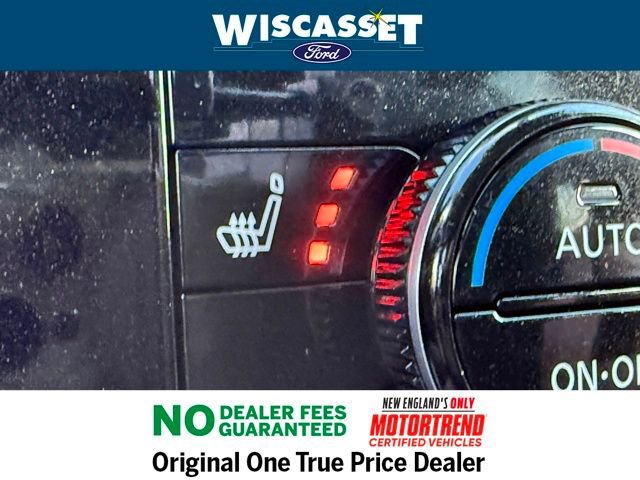 Used 2024 Nissan Pathfinder SV image 11