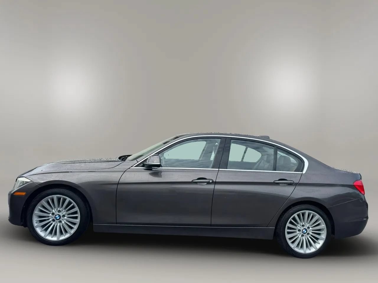 Used 2012 BMW 328i Sedan RWD image 5