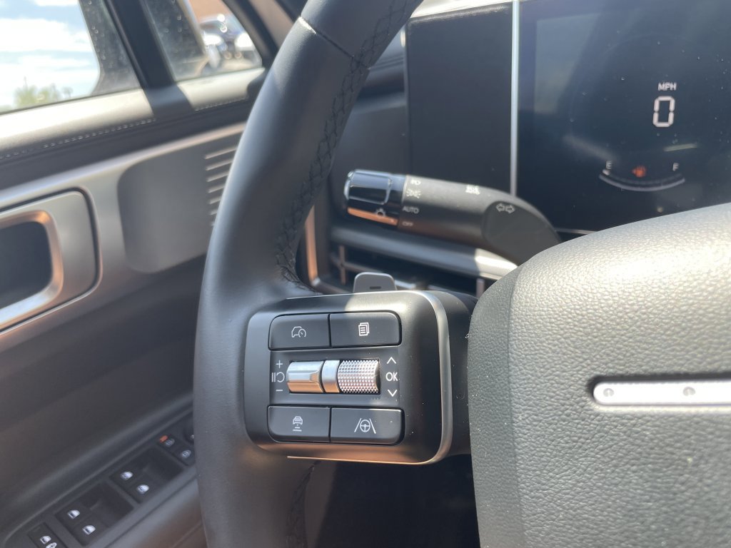 Used 2024 Hyundai Santa Fe XRT image 29