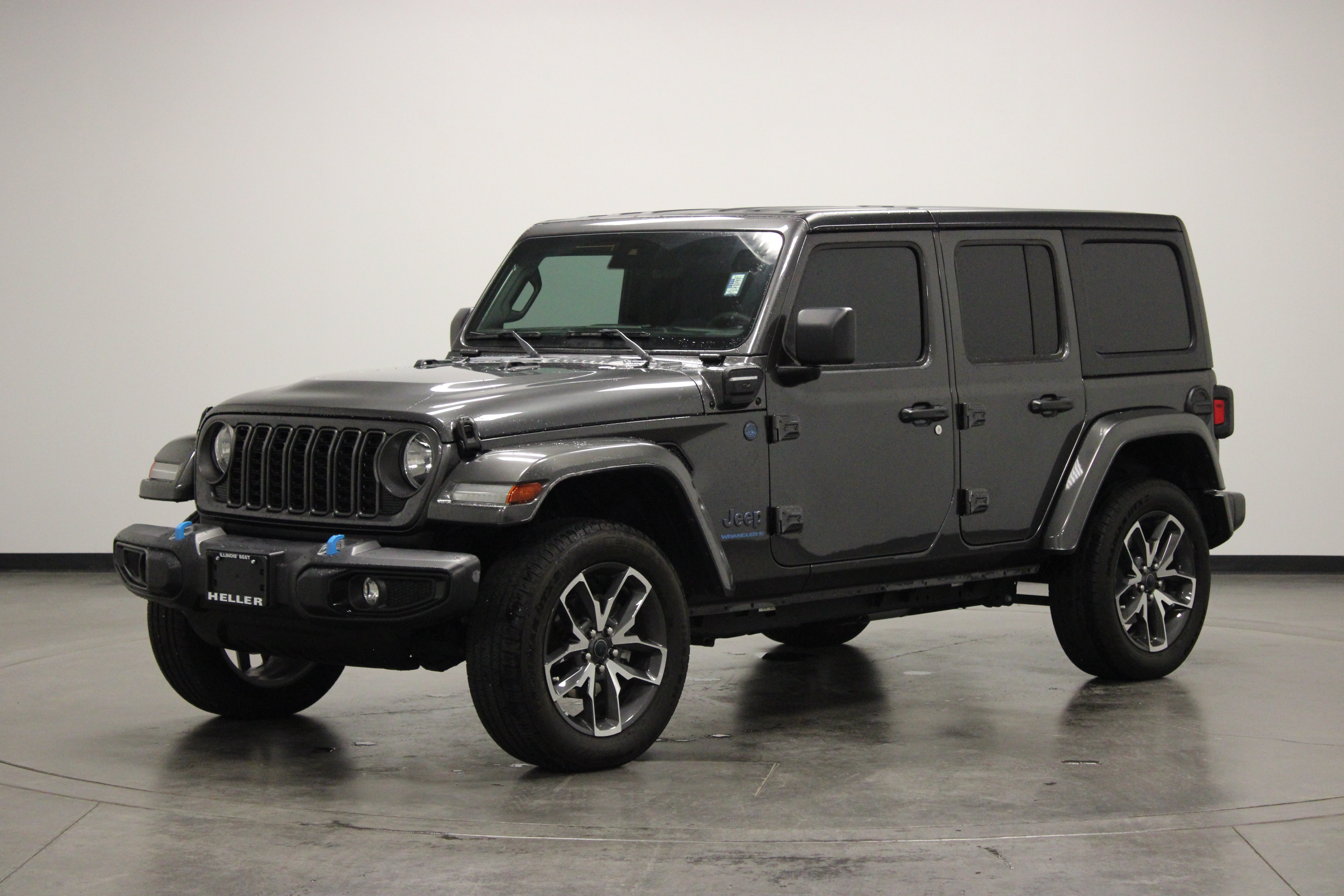 Used 2024 Jeep Wrangler Unlimited AWD/4WD image 4