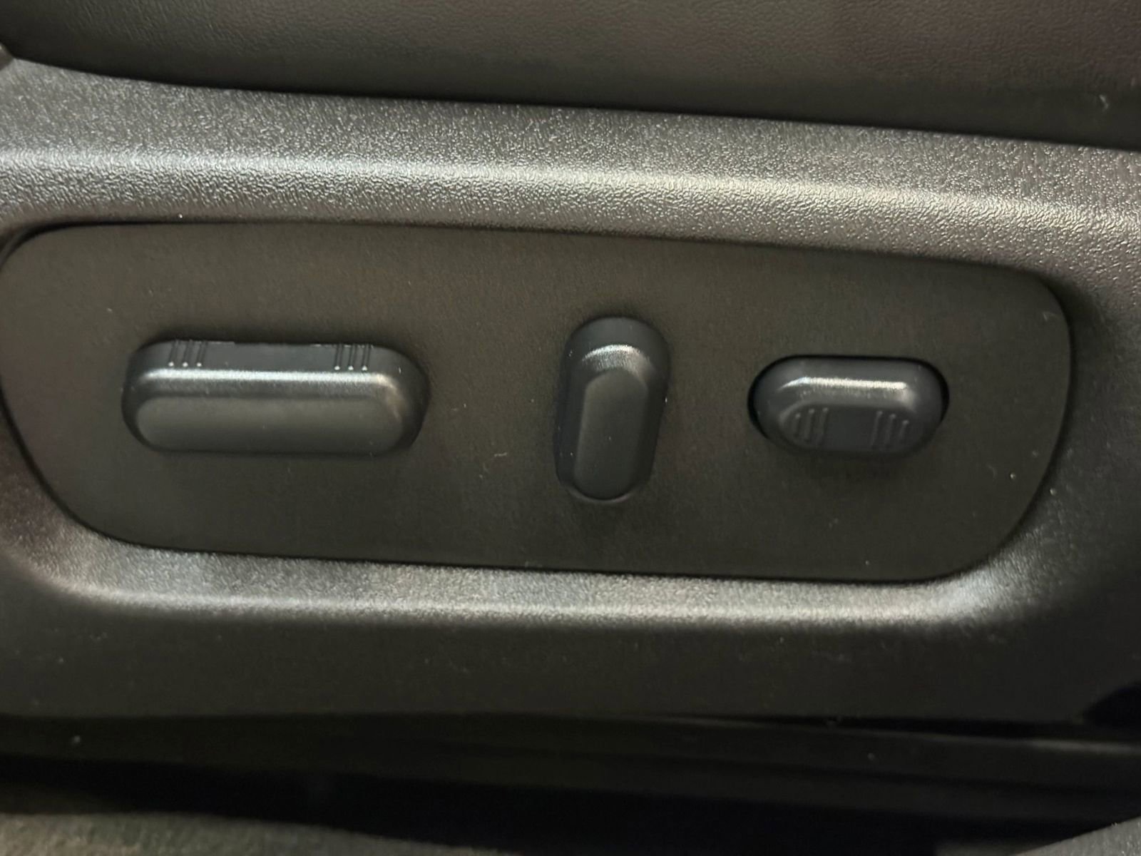 Used 2014 Ford Taurus SHO w/ Equipment Group 401A image 27