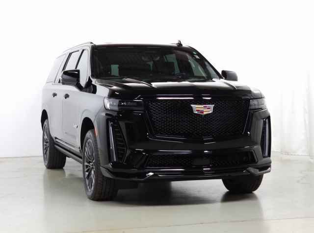 Used 2024 Cadillac Escalade ESV V w/ Heavy-Duty Trailer Package image 12