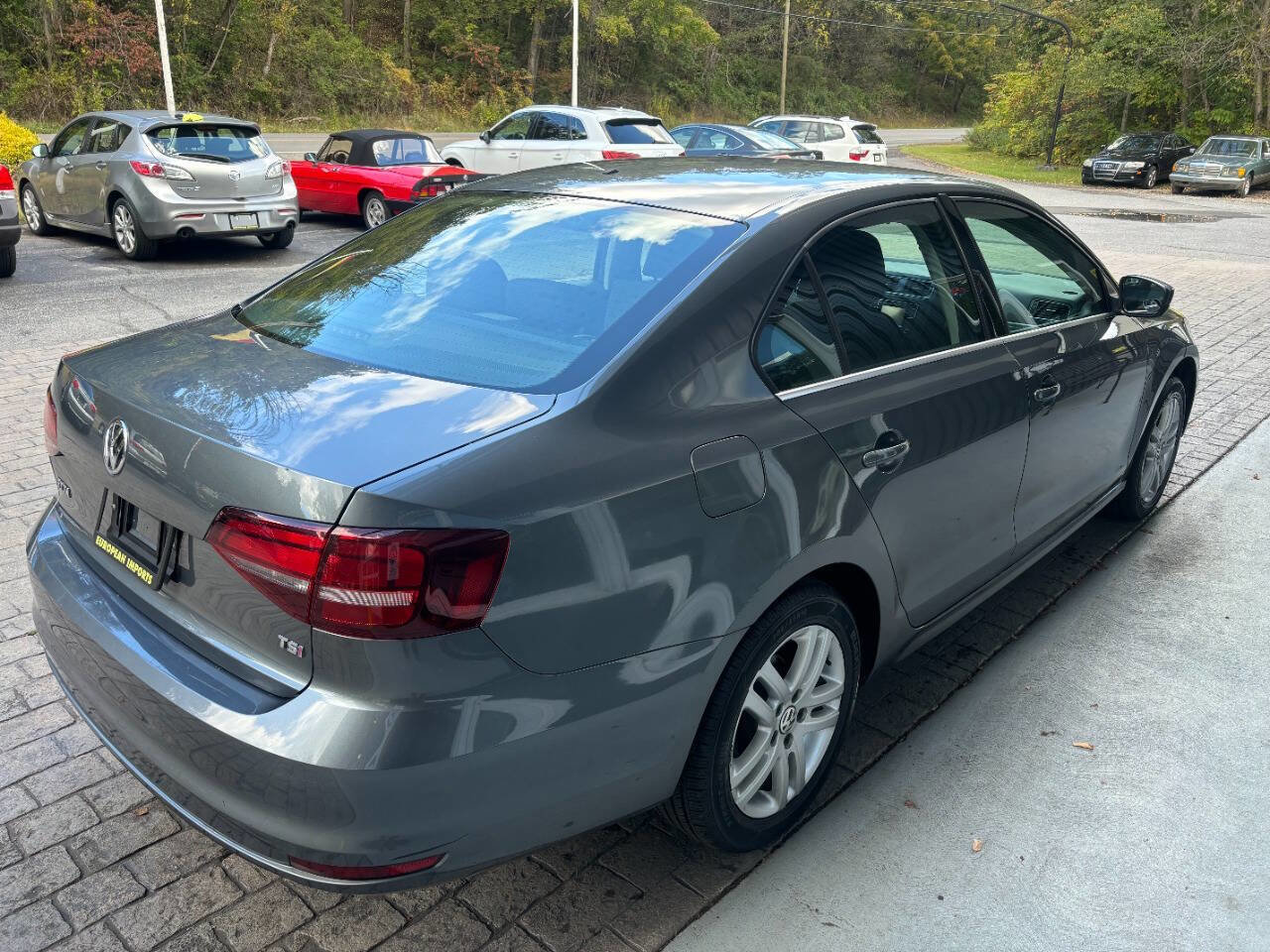 Used 2017 Volkswagen Jetta S image 6