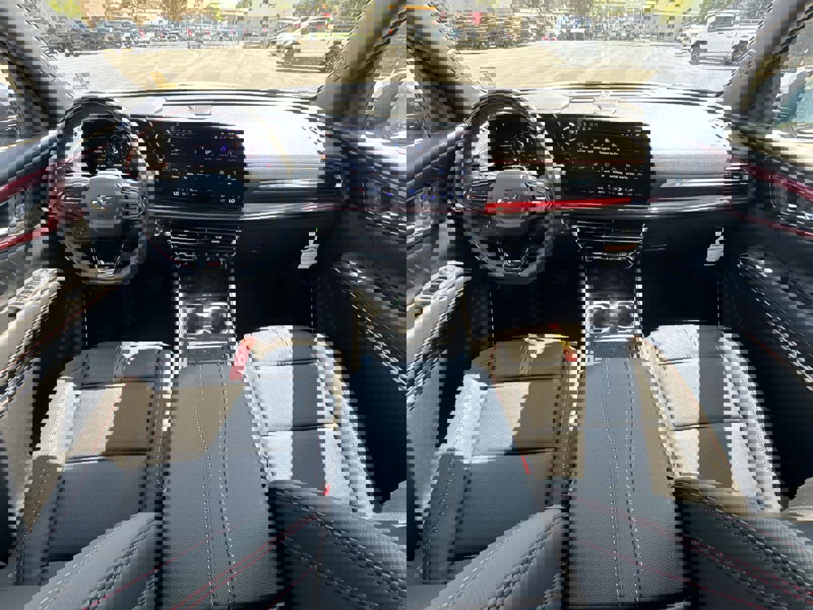 New 2026 Chevrolet Traverse RS w/ LPO, Floor Liner Package image 2