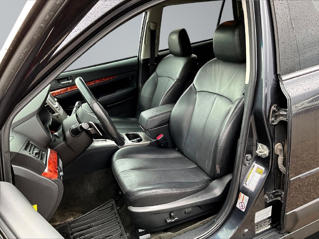 Used 2012 Subaru Outback 2.5i Limited w/ Moonroof Pkg AWD/4WD image 23