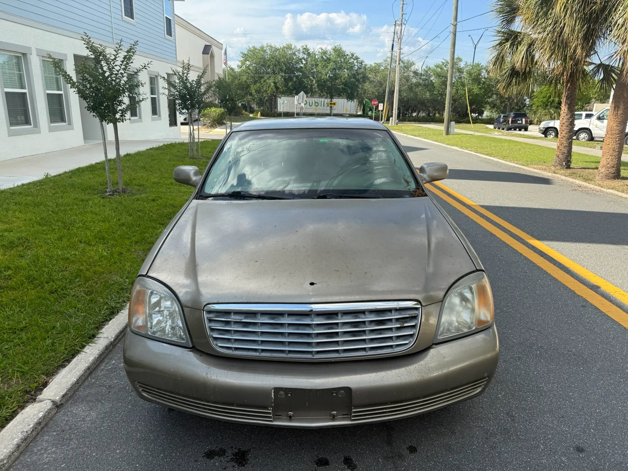 Used 2002 Cadillac De Ville Sedan w/ Comfort/Convenience Pkg image 2