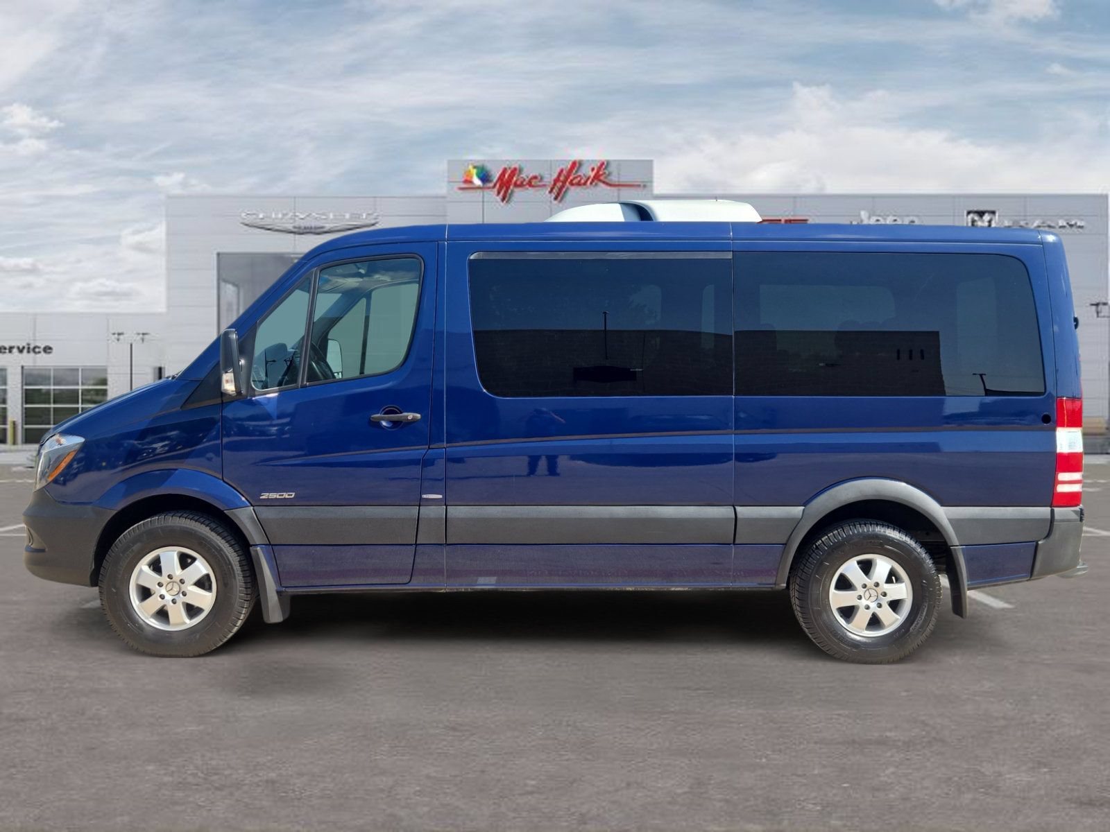 Used 2016 Mercedes-Benz Sprinter 2500 image 2