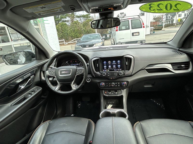 Used 2023 GMC Terrain AT4 w/ Tech Package AWD/4WD image 10