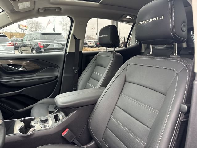 Used 2024 GMC Terrain Denali image 19