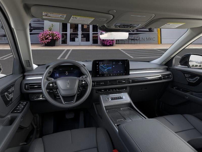 New 2026 Lincoln Aviator AWD w/ Jet Appearance Package image 9