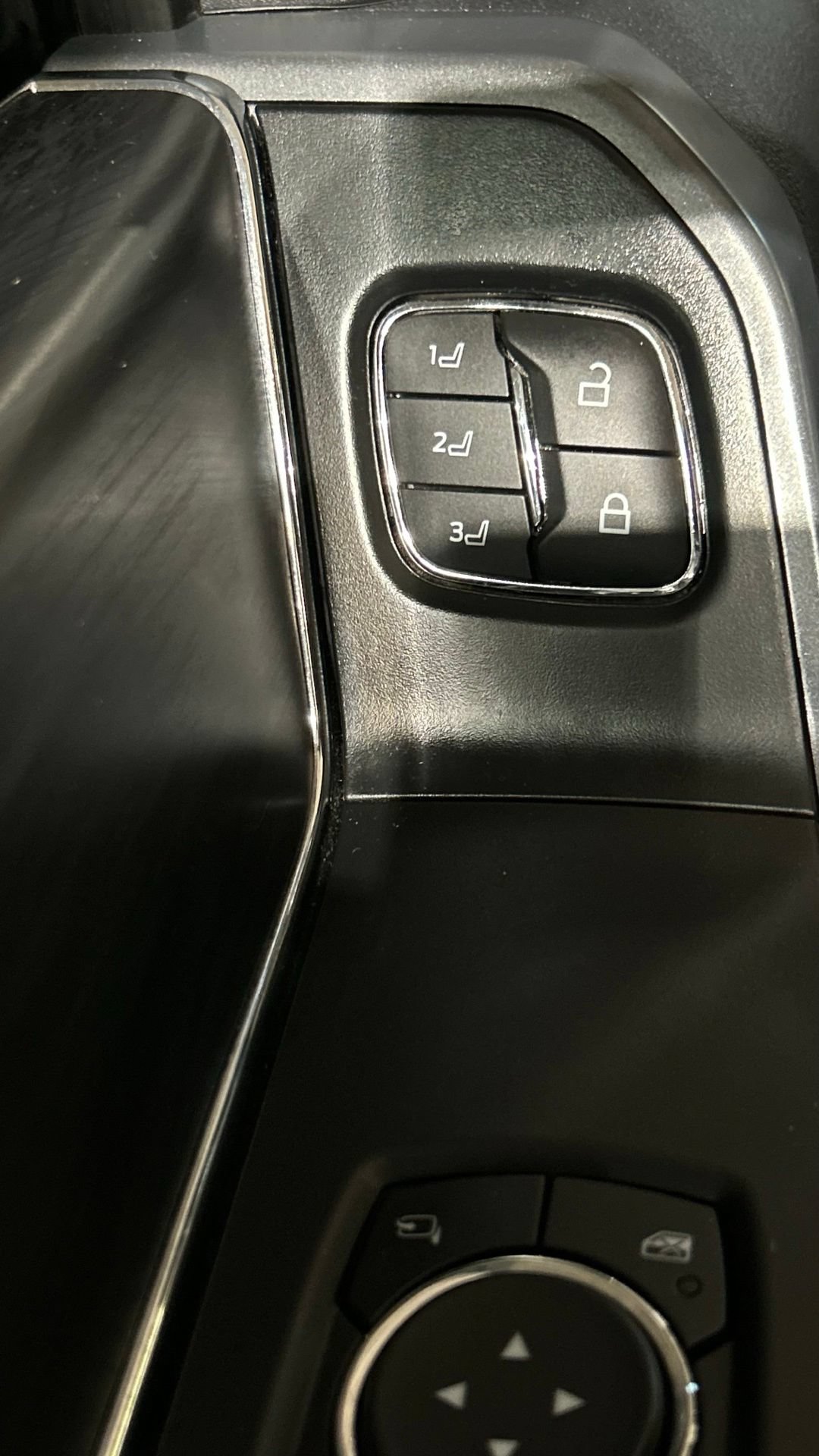 Used 2024 Ford F150 Lariat w/ Equipment Group 502A High AWD/4WD image 45