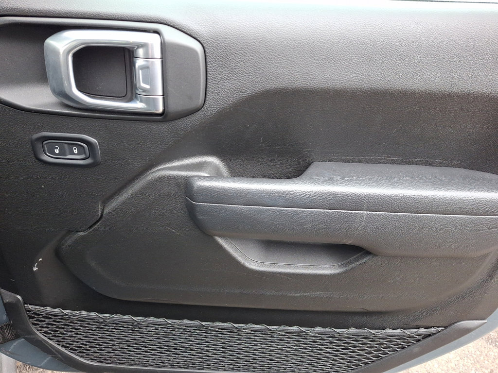 Certified 2025 Jeep Wrangler Unlimited Rubicon image 10