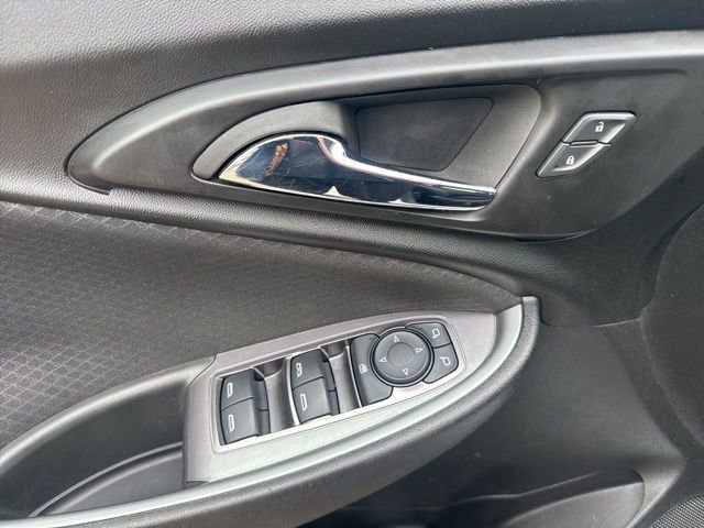Used 2023 Chevrolet Malibu LT w/ Driver Confidence Package image 11