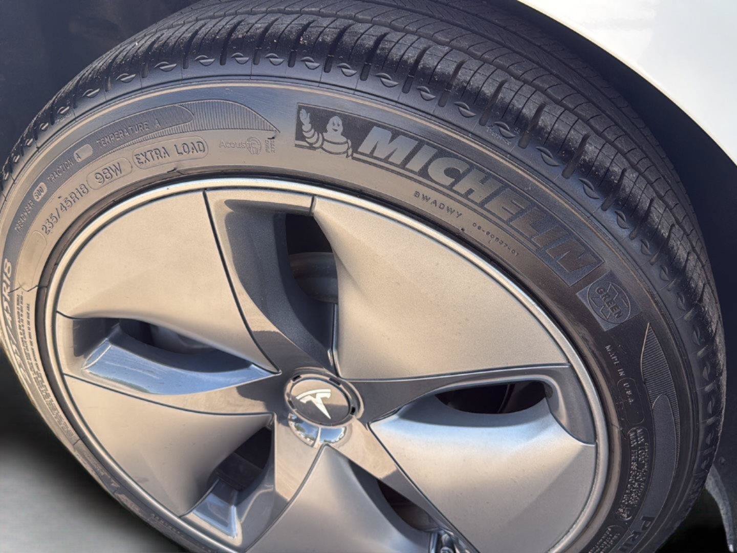 Used 2019 Tesla Model 3 Mid Range RWD image 12