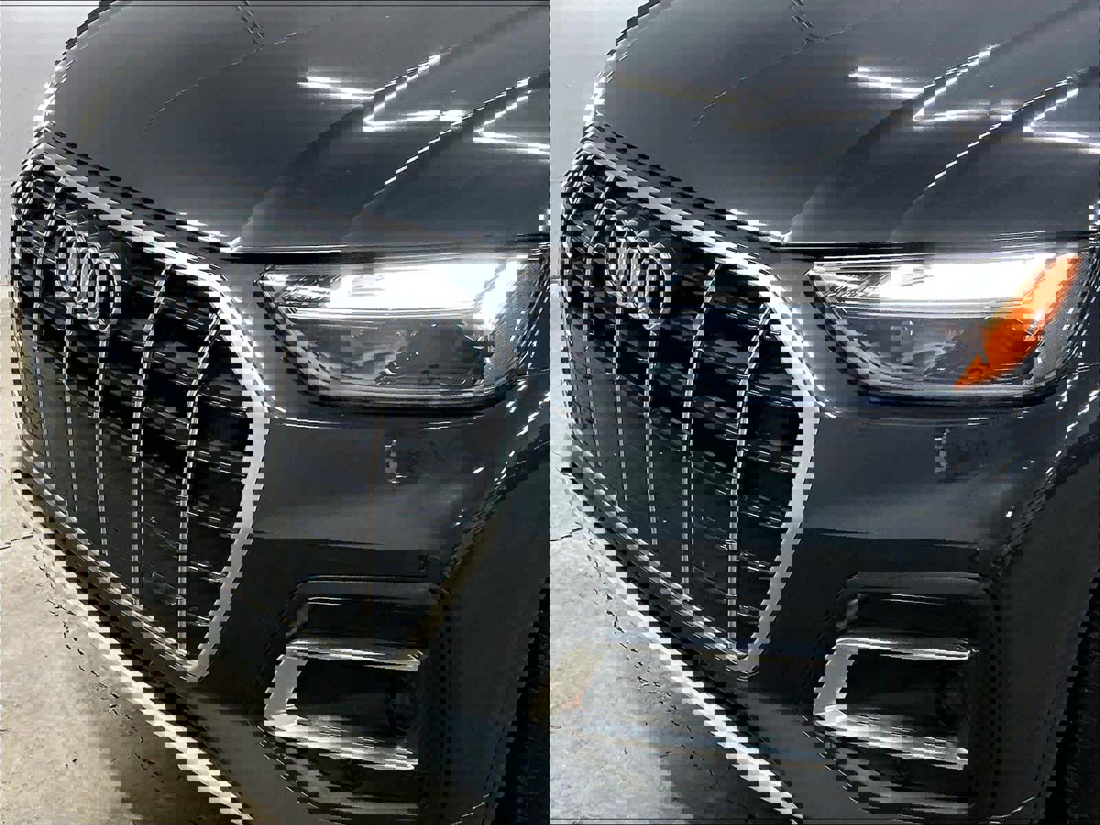 Used 2023 Audi Q5 2.0T Premium w/ Convenience Package image 32