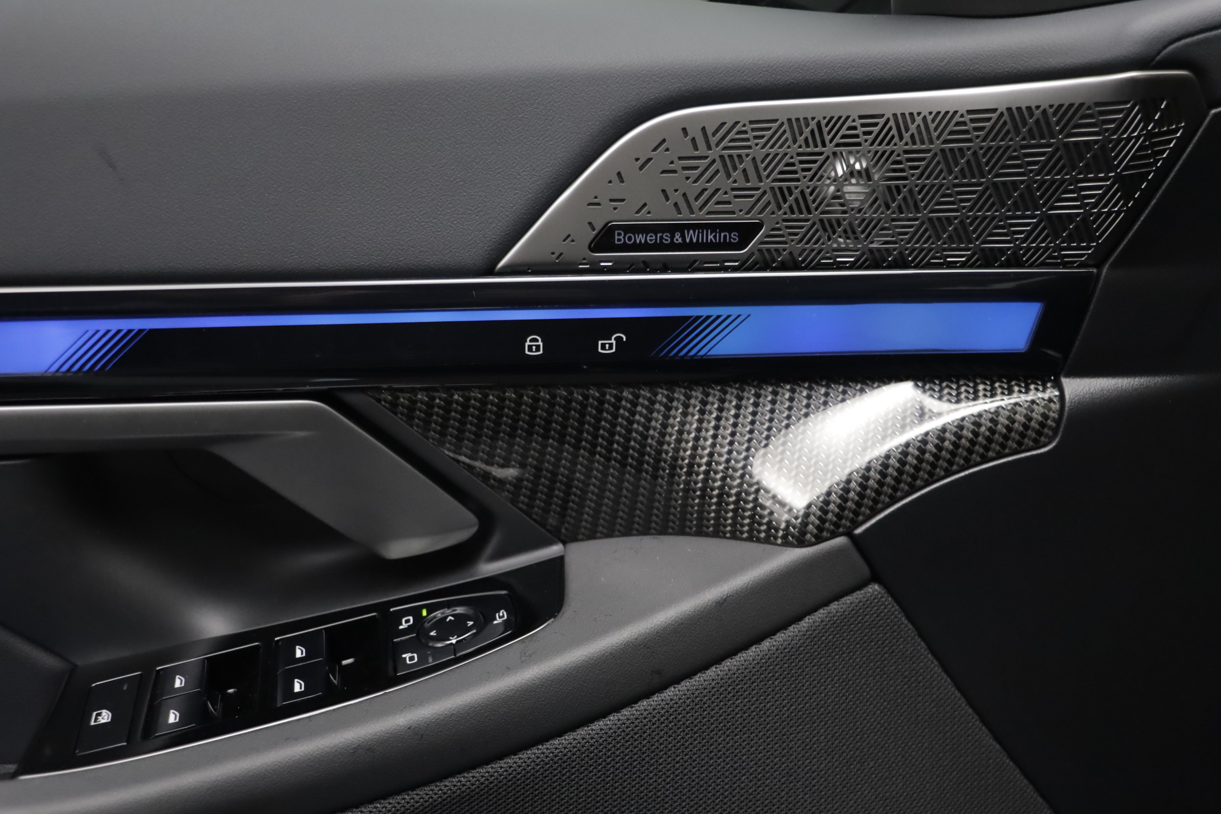 New 2027 BMW i5 M60 AWD/4WD image 8