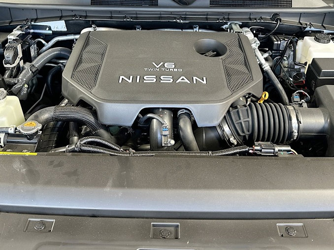 New 2026 Nissan Armada SL w/ Captain's Chari Seat Package image 10