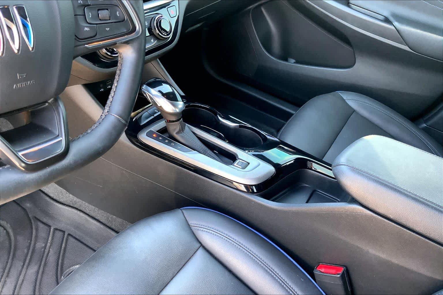 Used 2024 Buick Envista Sport Touring w/ Convenience I Package FWD image 14