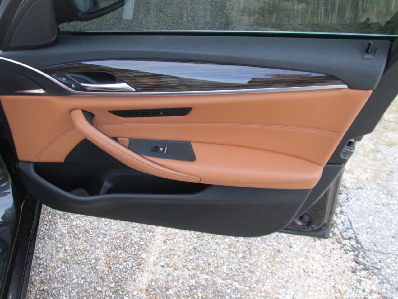 Used 2019 BMW 530e 530e iPerformance 4dr Sedan w/ Convenience Package image 49