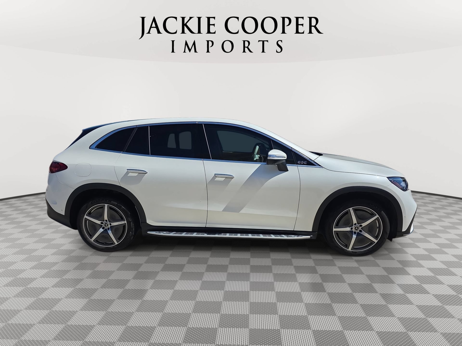 Certified 2023 Mercedes-Benz EQE 350+ SUV image 4