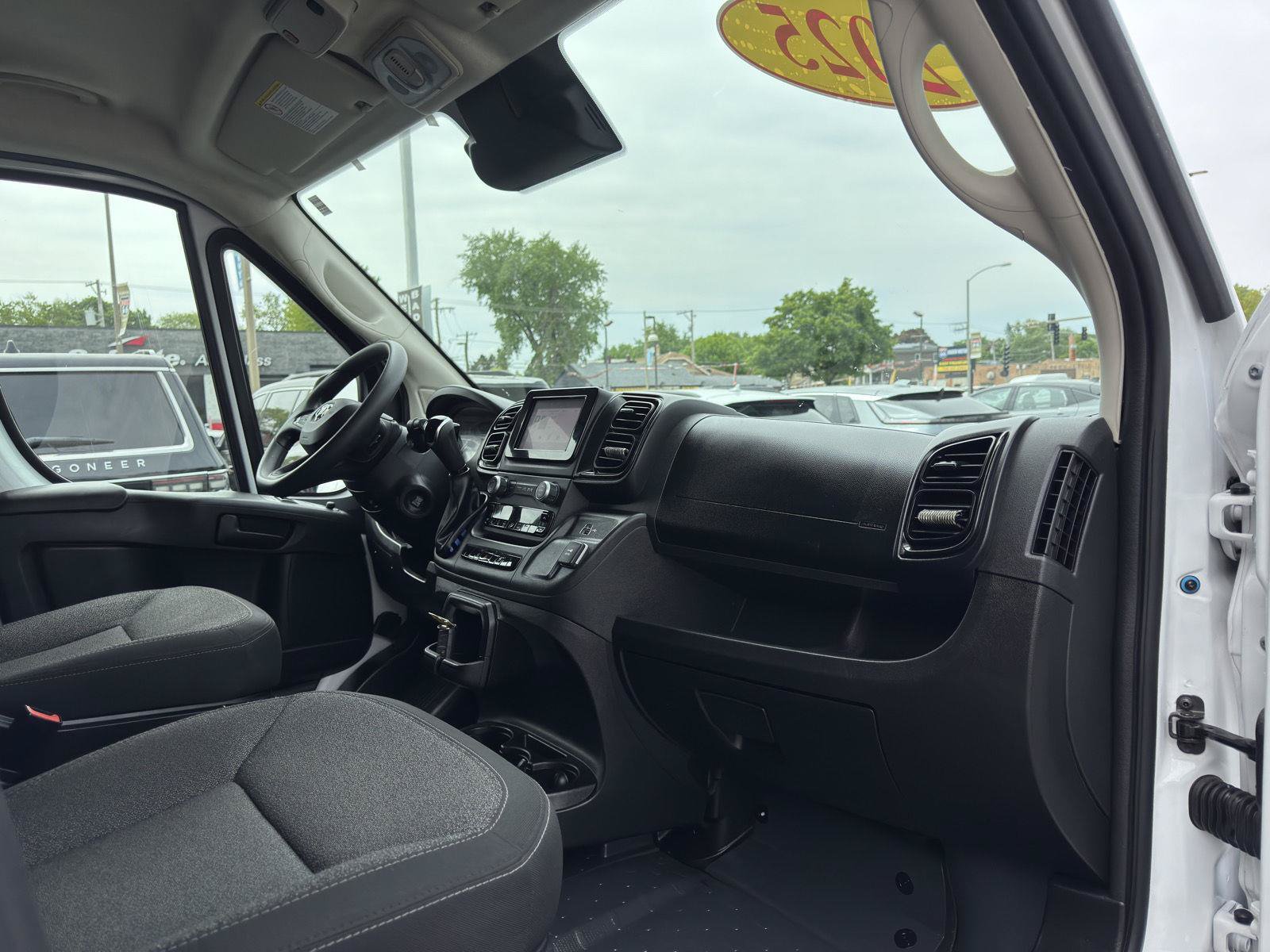 Used 2025 RAM ProMaster 2500 w/ Convenience Group FWD image 37