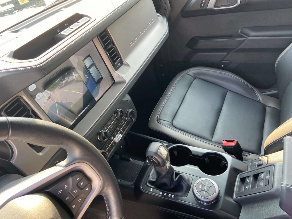 Used 2025 Ford Bronco Outer Banks AWD/4WD image 30