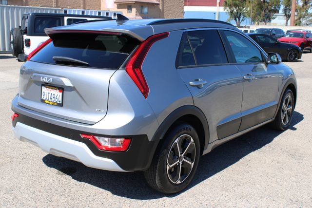 Used 2024 Kia Niro EX FWD image 4