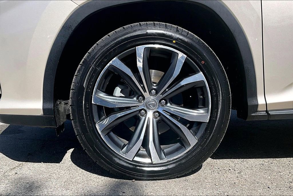 Used 2016 Lexus RX 450h AWD w/ Cold Weather Package image 34