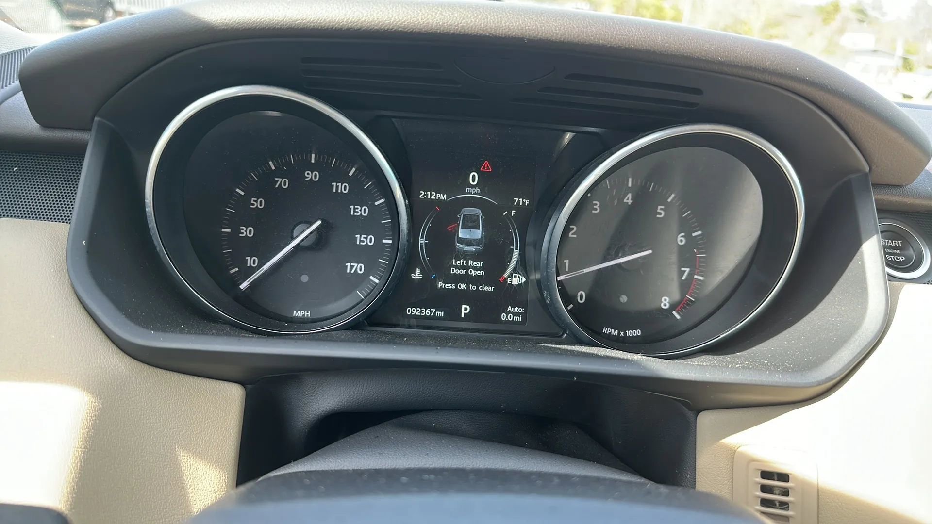 Used 2016 Land Rover Range Rover Sport HSE image 39