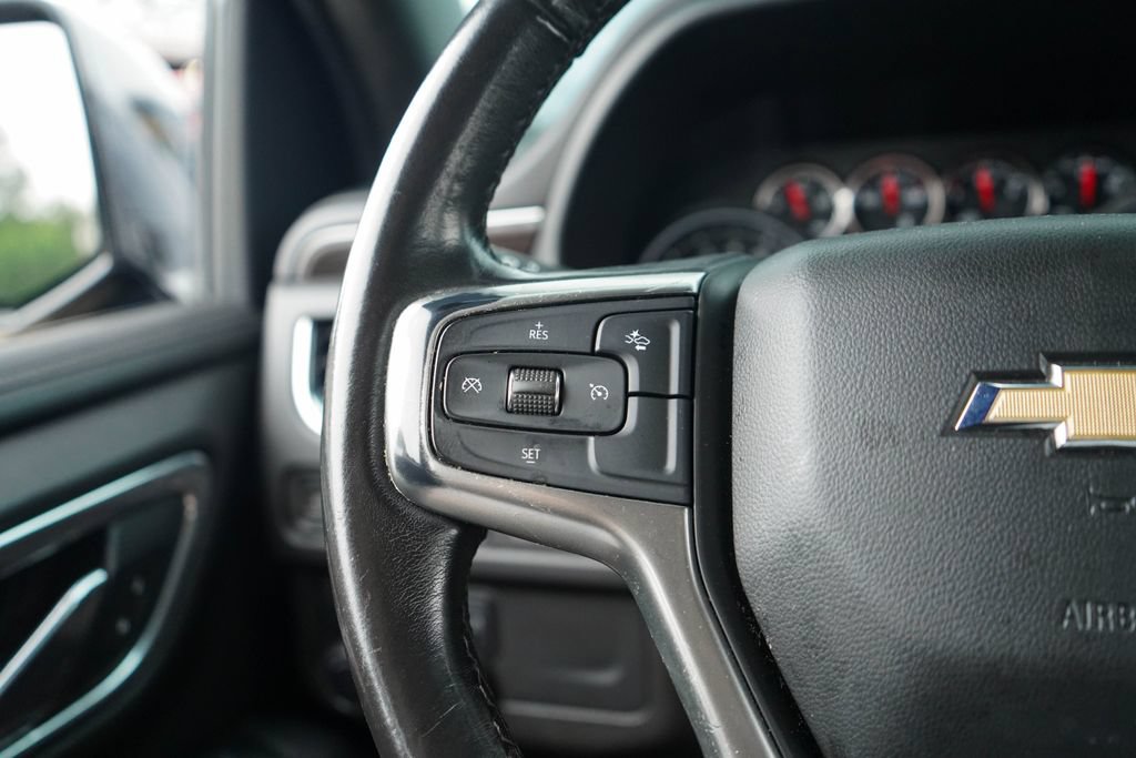Used 2021 Chevrolet Suburban LT RWD image 31